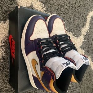 Air Jordan 1 la to chi